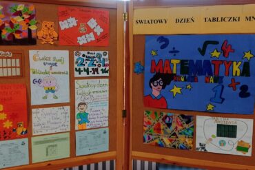 „Trzy świnki” – przedstawienie Pań z oddziałów przedszkolnych